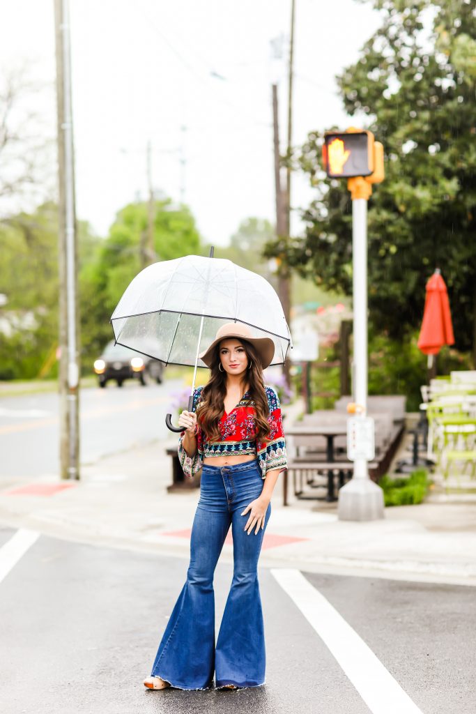 downtown charlotte senior shoot in the rain